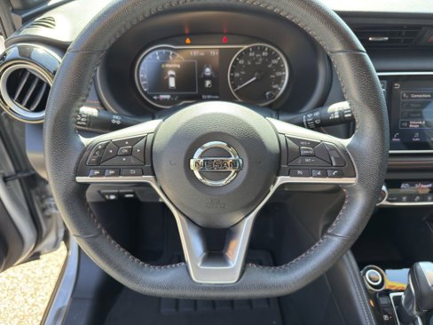 Used 2020 Nissan Kicks SR w/ Exterior Package image 19