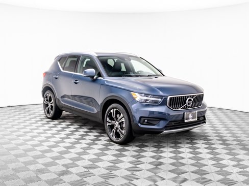 Used 2022 Volvo XC40 T5 Inscription w/ Advanced Package image 8