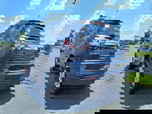 Used 2014 Chevrolet Traverse LT image 4
