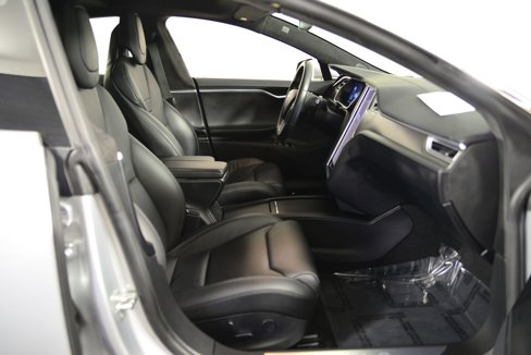 Used 2017 Tesla Model S 75D image 18