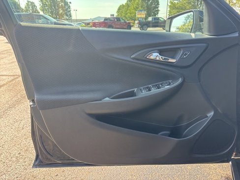 Used 2023 Chevrolet Malibu LT image 13