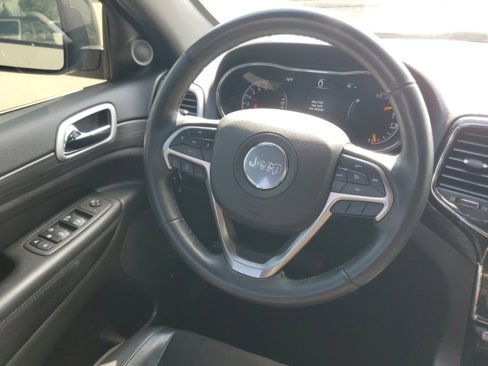 Used 2021 Jeep Grand Cherokee Laredo X image 7