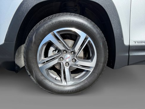 Used 2019 GMC Terrain SLT image 9