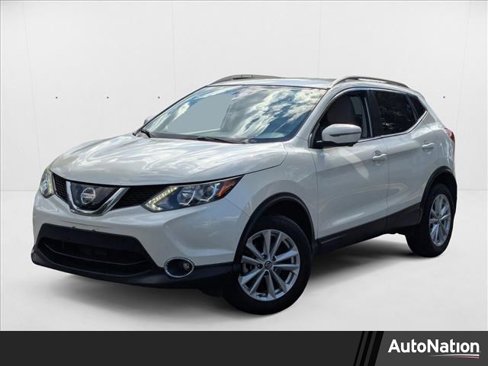 Used 2019 Nissan Rogue Sport SV w/ Technology Package image 1