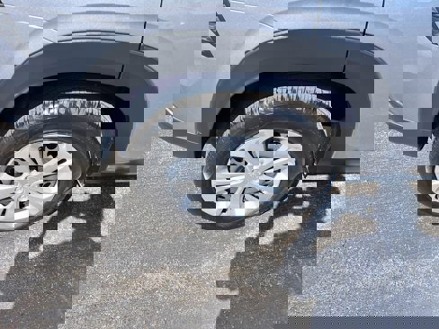 Used 2024 Chevrolet Trax LS image 9