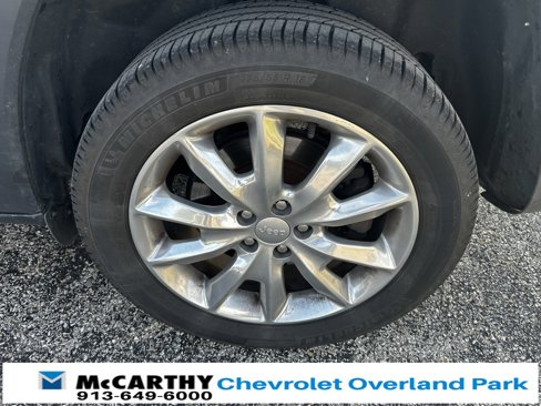 Used 2017 Jeep Cherokee Limited w/ Luxury Group image 14