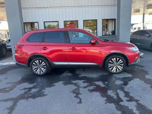 Used 2019 Mitsubishi Outlander SE image 24
