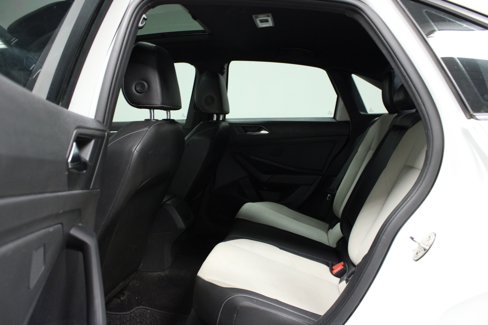 Used 2021 Volkswagen Jetta R-Line image 13
