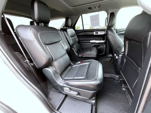 Used 2021 Ford Explorer Limited w/ Hybrid Equipment Group 310A image 18