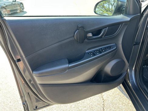 Used 2023 Hyundai Kona SEL image 15