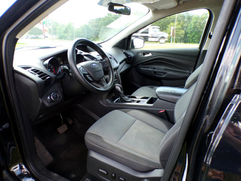 Used 2018 Ford Escape SE image 24