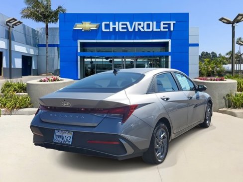 Used 2024 Hyundai Elantra SEL image 4
