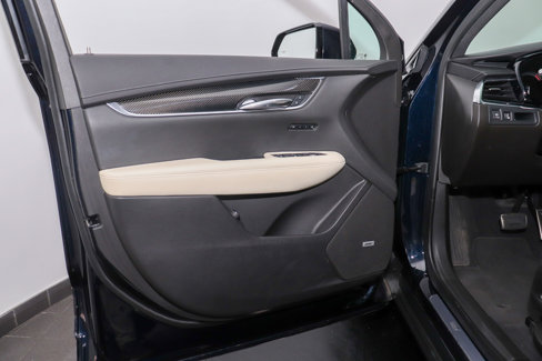 Used 2022 Cadillac XT6 Sport image 8