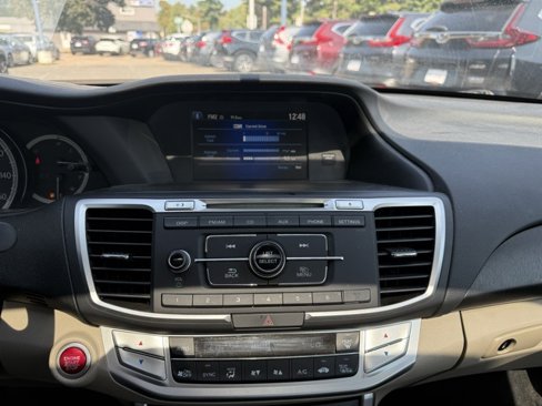 Used 2015 Honda Accord EX image 23