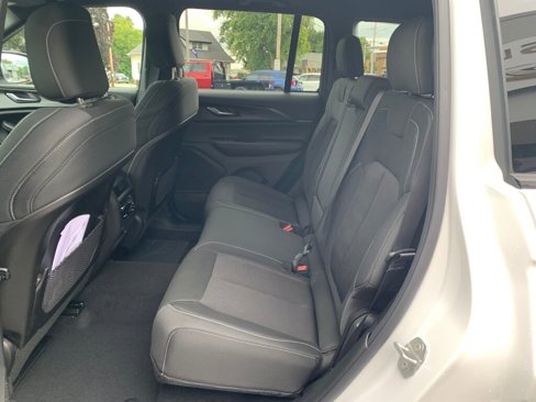 New 2025 Jeep Grand Cherokee Laredo X w/ Luxury Tech Group I image 25