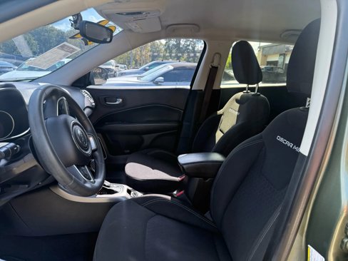 Used 2021 Jeep Compass Sport image 9