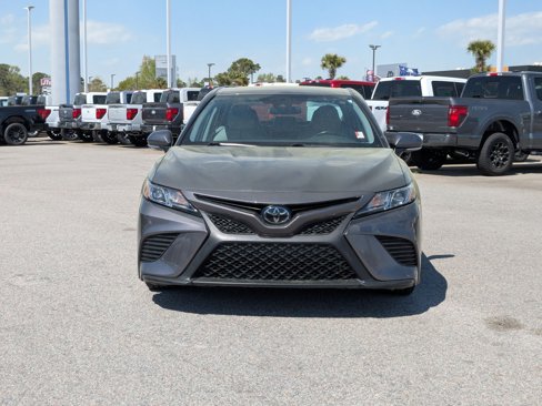 Used 2020 Toyota Camry SE w/ Cold Weather Package image 2