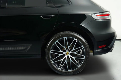 Used 2022 Porsche Macan image 17