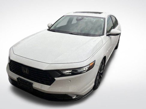 Used 2024 Honda Accord Touring image 1