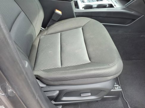 Used 2022 Ford Explorer XLT image 17