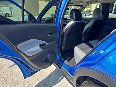 Used 2021 Nissan Kicks SR image 30