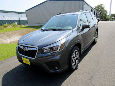 Used 2021 Subaru Forester Premium image 1