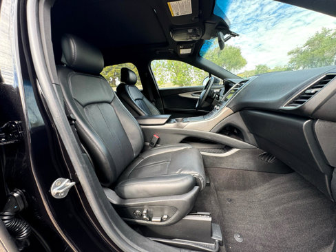 Used 2019 Lincoln Nautilus Reserve w/ Ultimate Package image 30