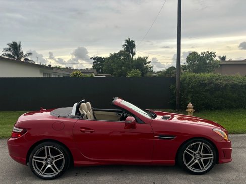 Used 2012 Mercedes-Benz SLK 350 image 3
