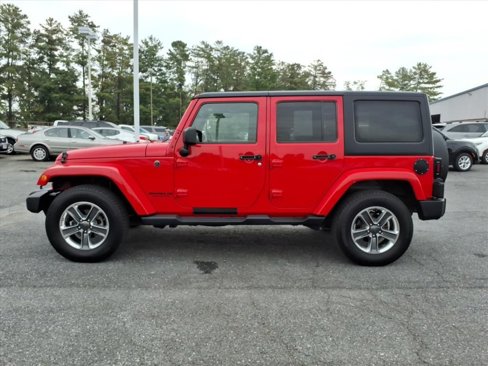 Used 2017 Jeep Wrangler Unlimited Sahara image 7