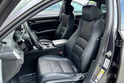 Used 2018 Honda Accord Sport image 7