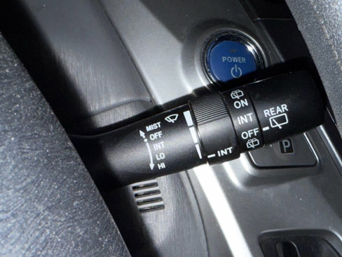 Used 2012 Toyota Prius V Two image 17