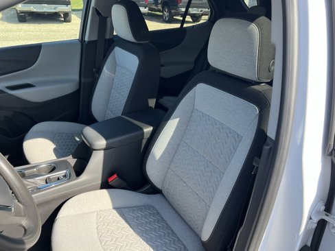 Used 2024 Chevrolet Equinox LS w/ LS Convenience Package image 27