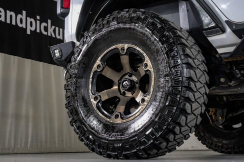 Used 2018 Jeep Wrangler Unlimited Sahara image 54