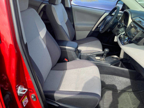 Used 2013 Toyota RAV4 XLE image 71