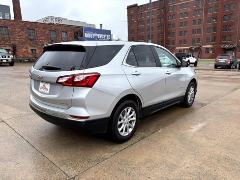Used 2021 Chevrolet Equinox LT w/ Driver Convenience Package image 8