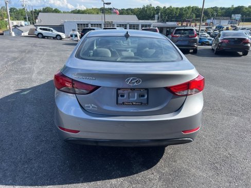 Used 2016 Hyundai Elantra SE image 4