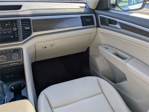 Used 2019 Volkswagen Atlas SE image 17