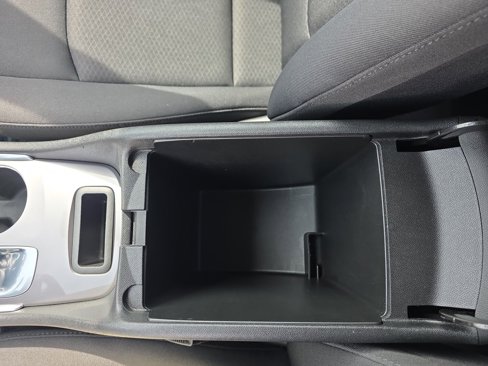 Used 2021 Chevrolet Malibu LT image 33