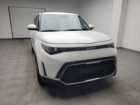Used 2023 Kia Soul LX w/ LX Technology Package image 14