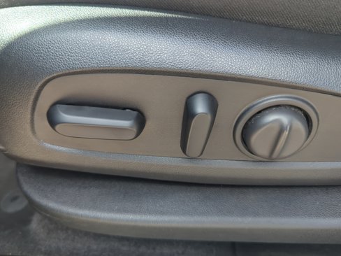 Used 2020 Chevrolet Equinox LT image 10