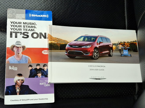 Used 2017 Chrysler Pacifica Touring-L Plus image 31