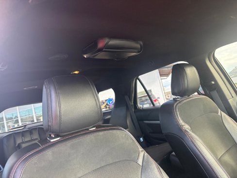 Used 2018 Ford Explorer XLT w/ Equipment Group 202A image 26