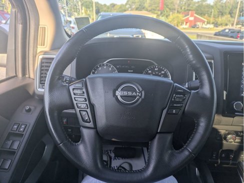 Used 2023 Nissan Frontier SV w/ SV Convenience Package image 18