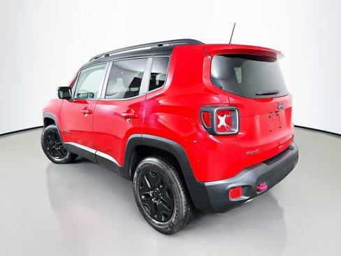 Used 2018 Jeep Renegade Trailhawk w/ Cold Weather Group II image 5