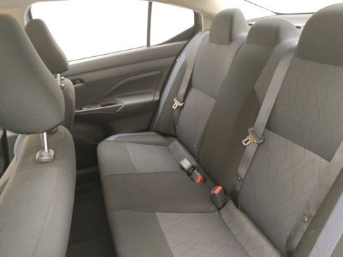 Used 2023 Nissan Versa SV image 18