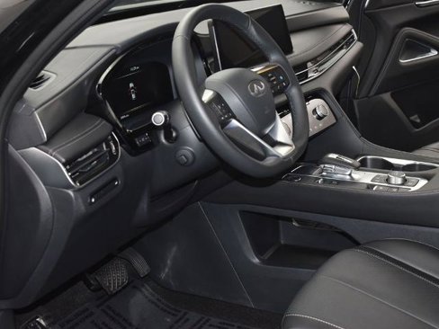 Certified 2025 INFINITI QX60 Luxe w/ Black Edition image 7