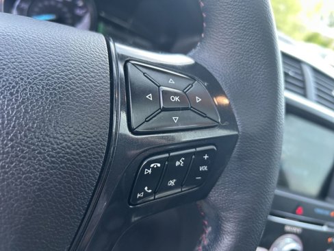Certified 2018 Ford Explorer Sport image 28