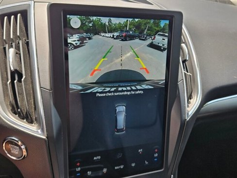 Used 2024 Ford Edge Titanium image 24