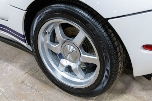 Used 2006 Ford GT image 18