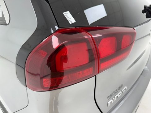 Used 2022 Kia Niro LX image 36